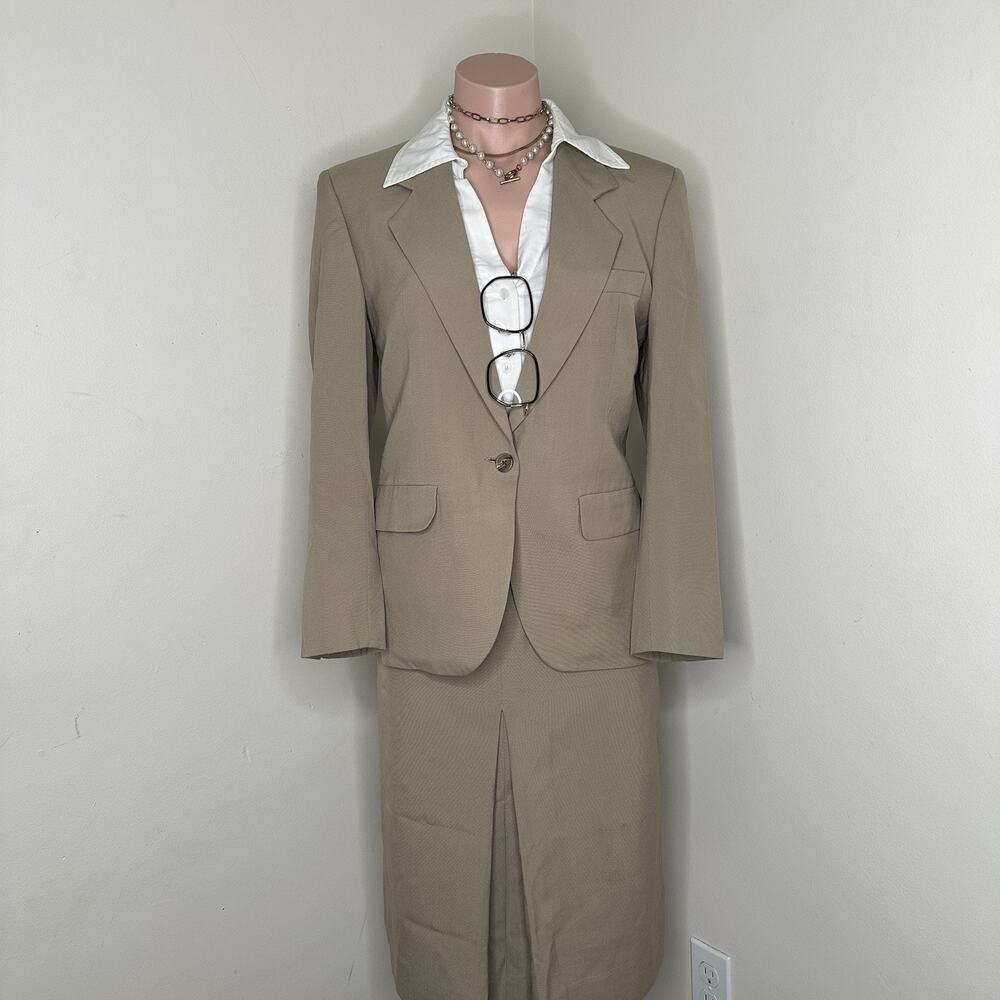 1980s Burberrys Size 0 Skirt Suit Beige Wool 2 Piece Business Work Womens 2XS *
